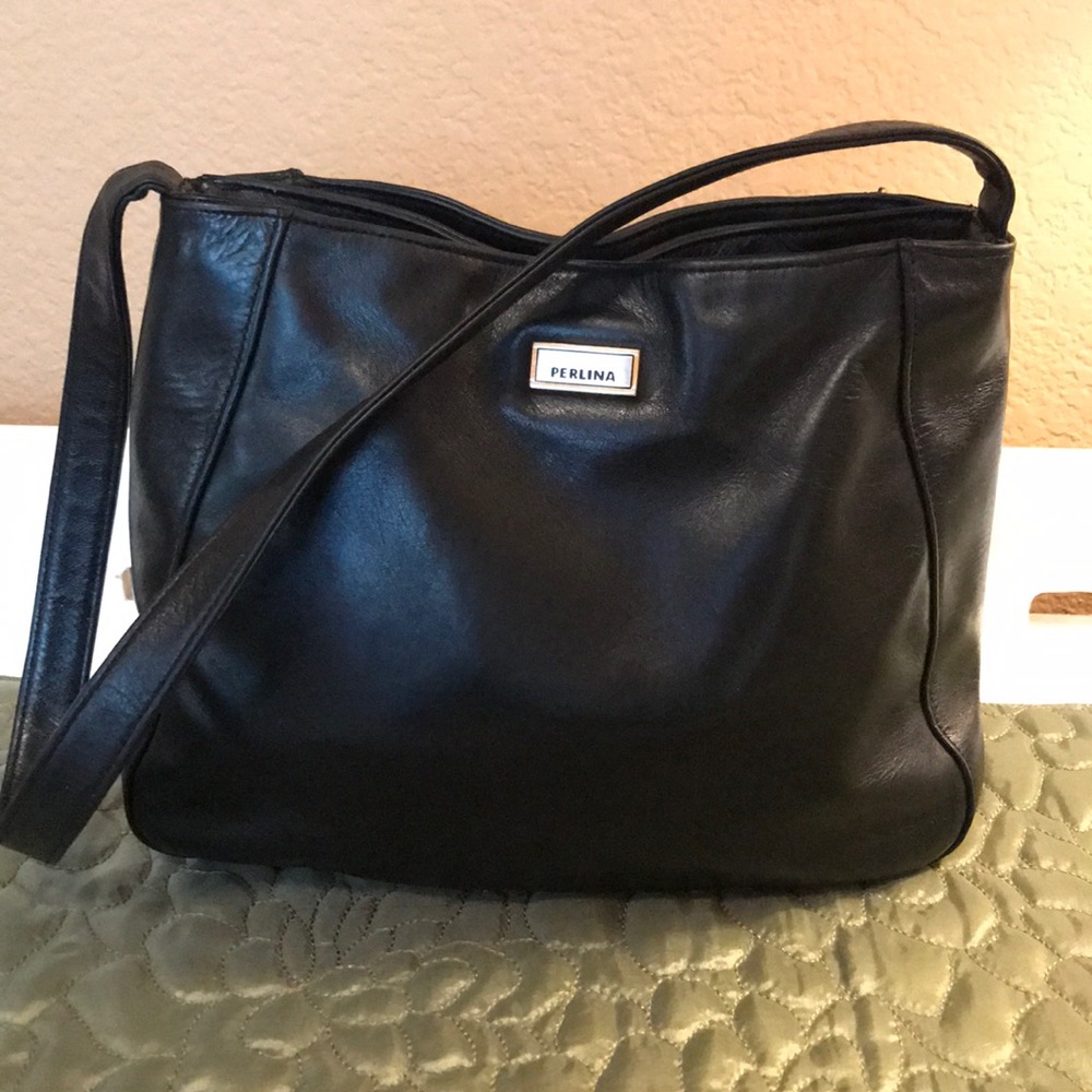 Perlina New York black leather small shoulder bag
